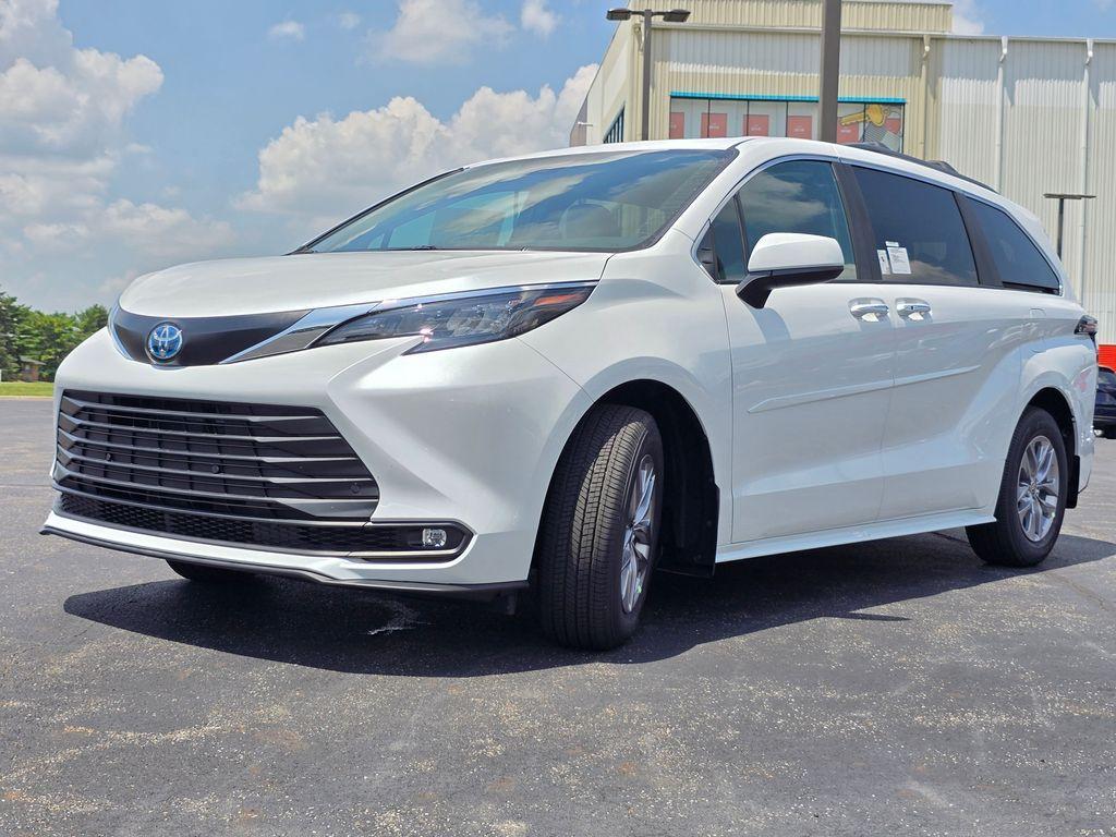 new 2025 Toyota Sienna car, priced at $50,150