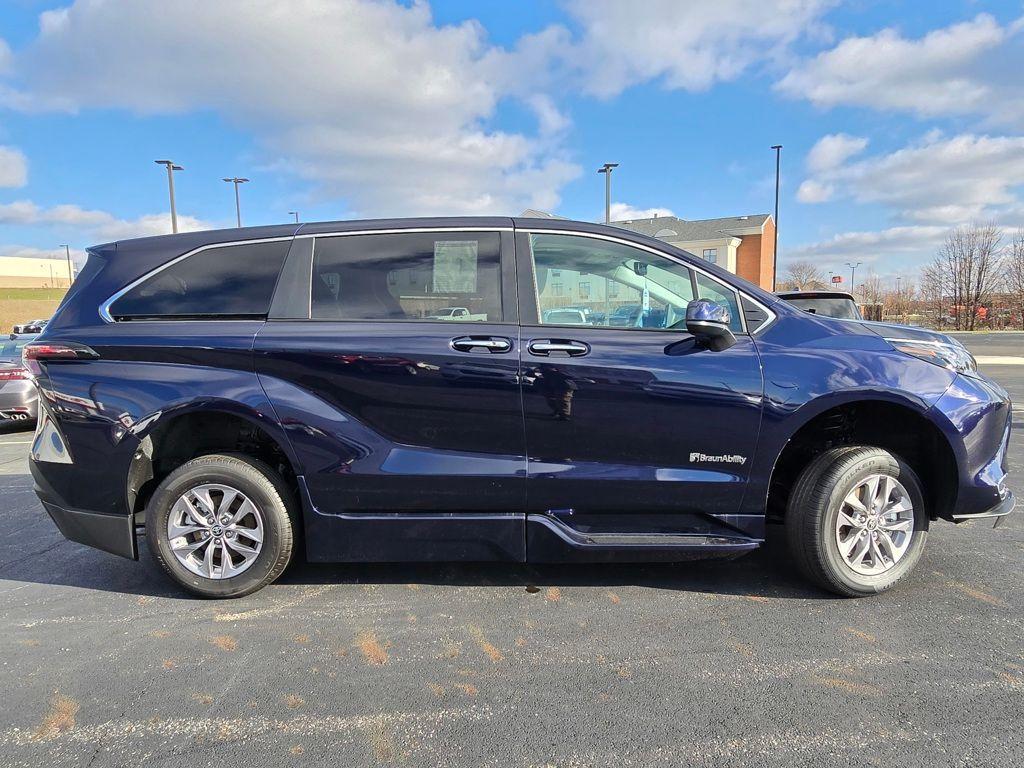 used 2024 Toyota Sienna car, priced at $88,190