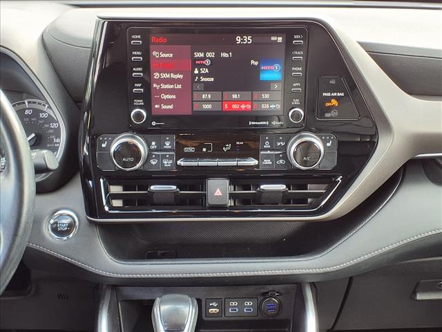 used 2022 Toyota Highlander car, priced at $42,247