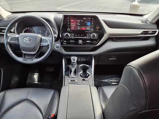 used 2022 Toyota Highlander car, priced at $42,247