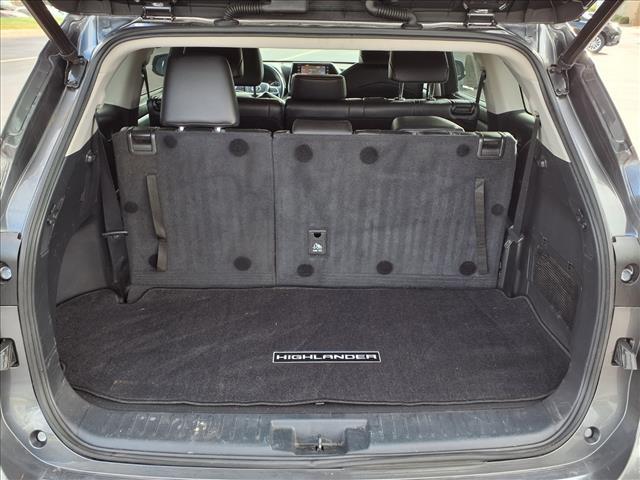 used 2022 Toyota Highlander car, priced at $42,247