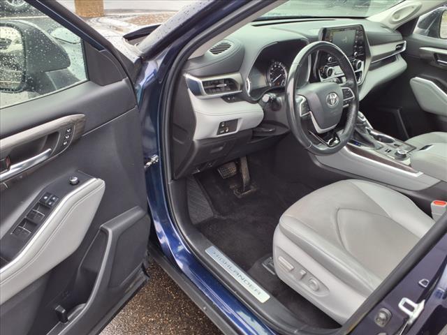 used 2022 Toyota Highlander car, priced at $42,122