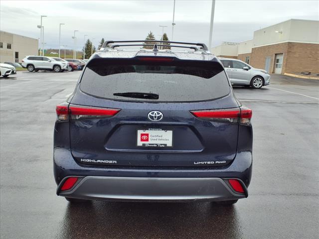 used 2022 Toyota Highlander car, priced at $42,122