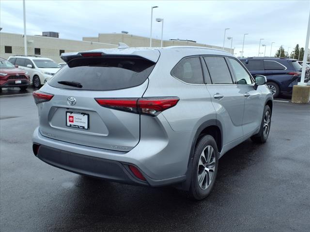 used 2021 Toyota Highlander car, priced at $40,872