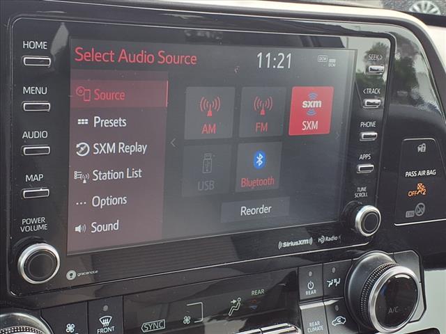 used 2022 Toyota Highlander car, priced at $37,897