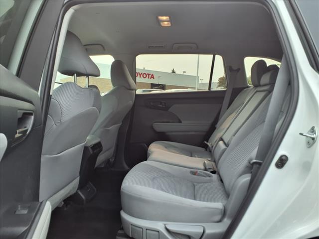 used 2022 Toyota Highlander car, priced at $37,897