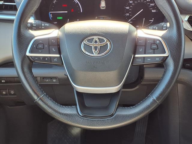 used 2023 Toyota Sienna car, priced at $45,592
