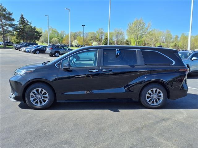 used 2023 Toyota Sienna car, priced at $45,592
