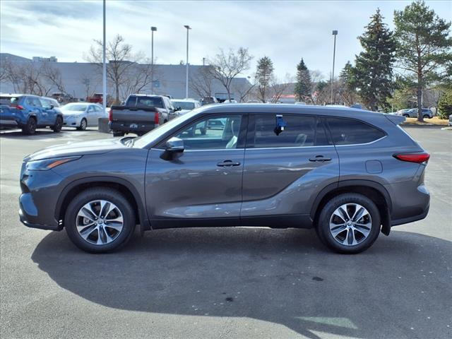 used 2021 Toyota Highlander car, priced at $35,775