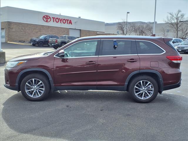 used 2019 Toyota Highlander car, priced at $29,123