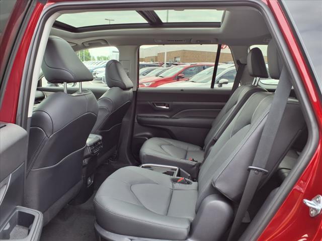 used 2025 Toyota Grand Highlander car