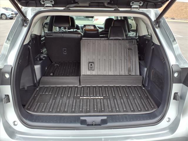 used 2021 Toyota Highlander car, priced at $33,901