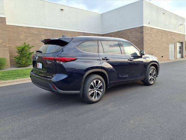 used 2022 Toyota Highlander car, priced at $40,724