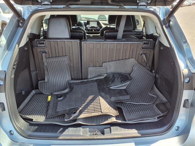 used 2022 Toyota Highlander car, priced at $42,987