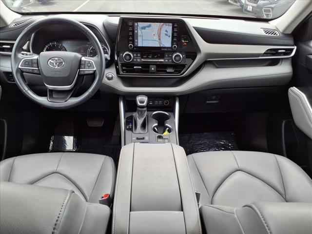used 2022 Toyota Highlander car, priced at $40,132