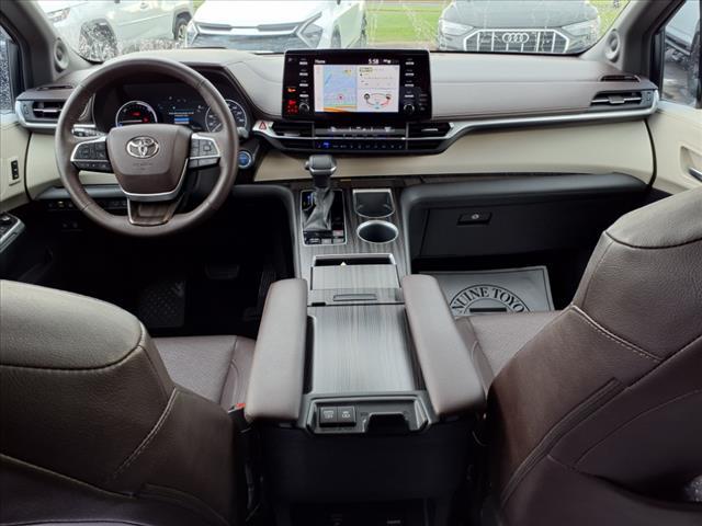 used 2021 Toyota Sienna car, priced at $38,962
