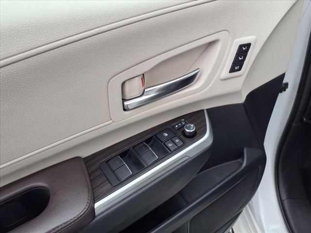 used 2021 Toyota Sienna car, priced at $38,962