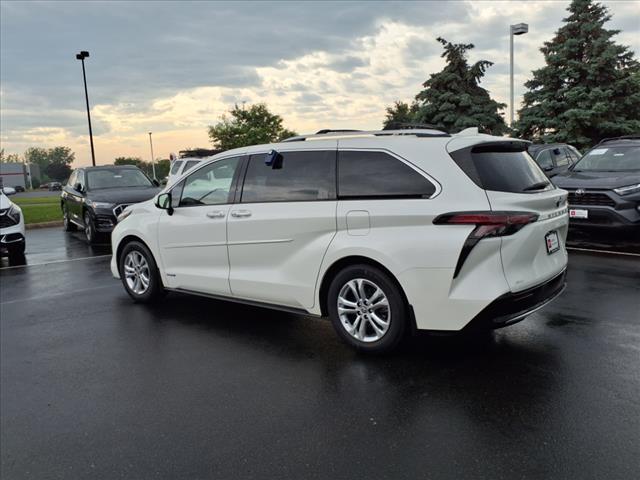 used 2021 Toyota Sienna car, priced at $38,962