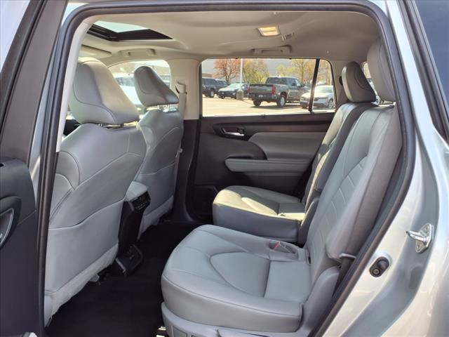 used 2022 Toyota Highlander car, priced at $42,265