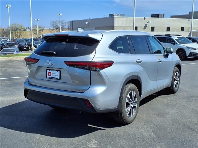 used 2022 Toyota Highlander car, priced at $42,265