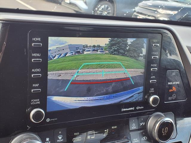 used 2022 Toyota Highlander car, priced at $37,916