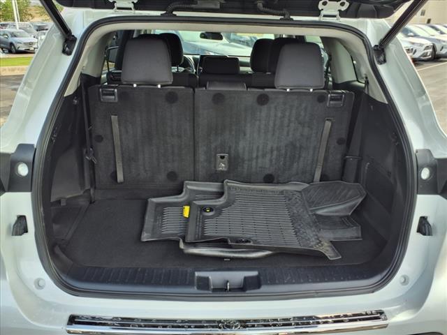 used 2022 Toyota Highlander car, priced at $37,916