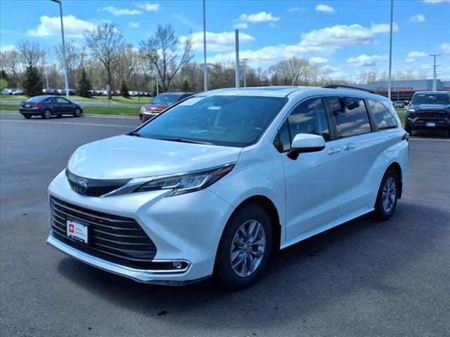used 2022 Toyota Sienna car, priced at $46,925