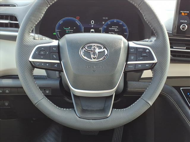 used 2025 Toyota Sienna car, priced at $57,572