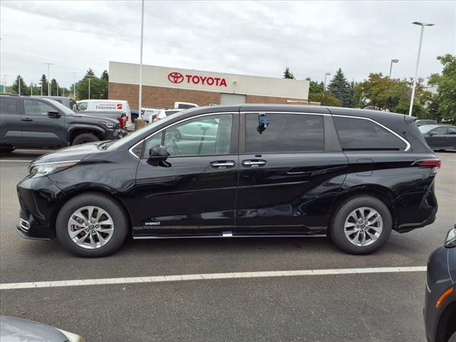 used 2021 Toyota Sienna car, priced at $40,351