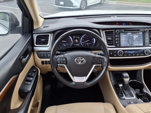 used 2018 Toyota Highlander car, priced at $31,898