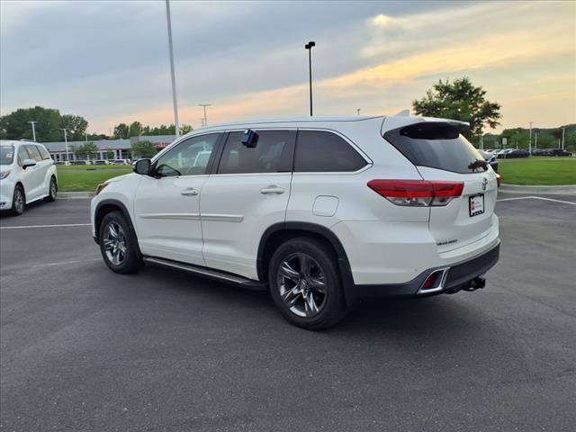 used 2018 Toyota Highlander car, priced at $31,898