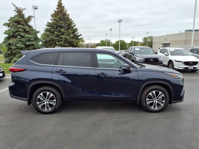used 2021 Toyota Highlander car, priced at $42,332