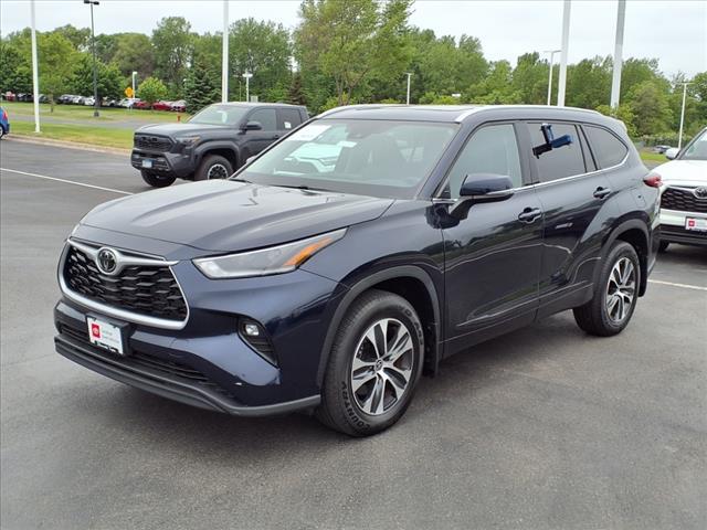 used 2021 Toyota Highlander car, priced at $42,332