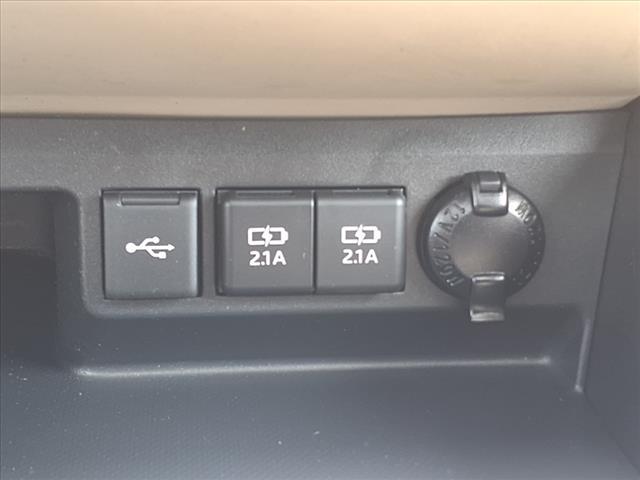 used 2021 Toyota Highlander car, priced at $36,078