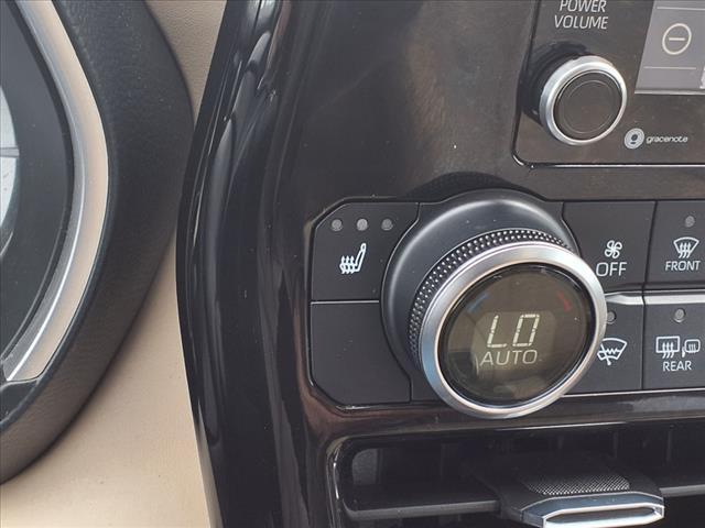 used 2021 Toyota Highlander car, priced at $36,078