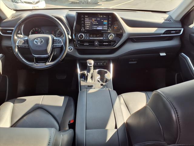 used 2021 Toyota Highlander car, priced at $42,159
