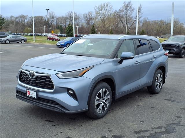 used 2021 Toyota Highlander car, priced at $37,642
