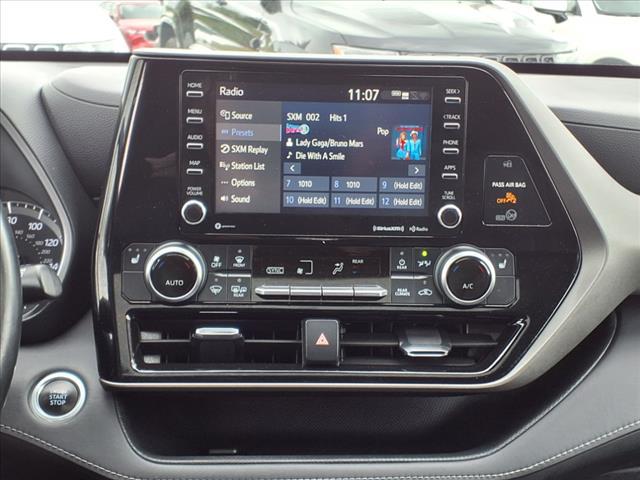 used 2021 Toyota Highlander car, priced at $39,116