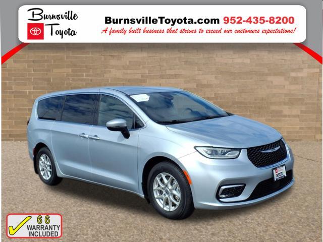 used 2023 Chrysler Pacifica car, priced at $32,987