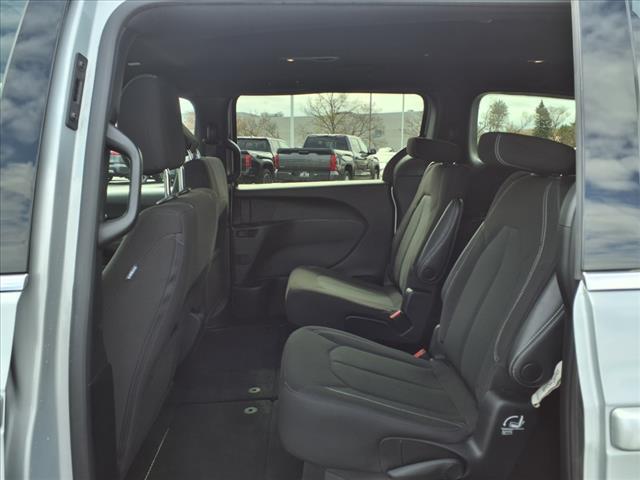 used 2023 Chrysler Pacifica car, priced at $32,987