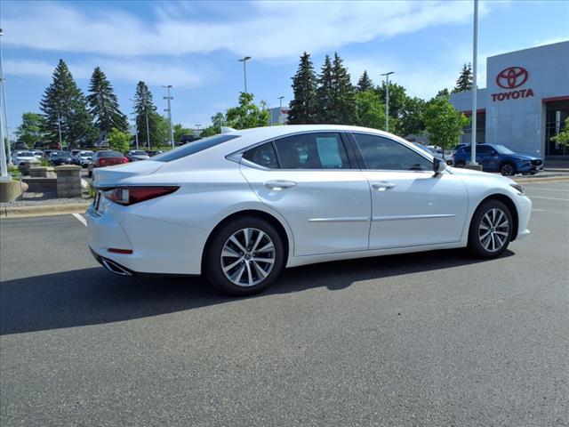 used 2019 Lexus ES 350 car, priced at $28,551