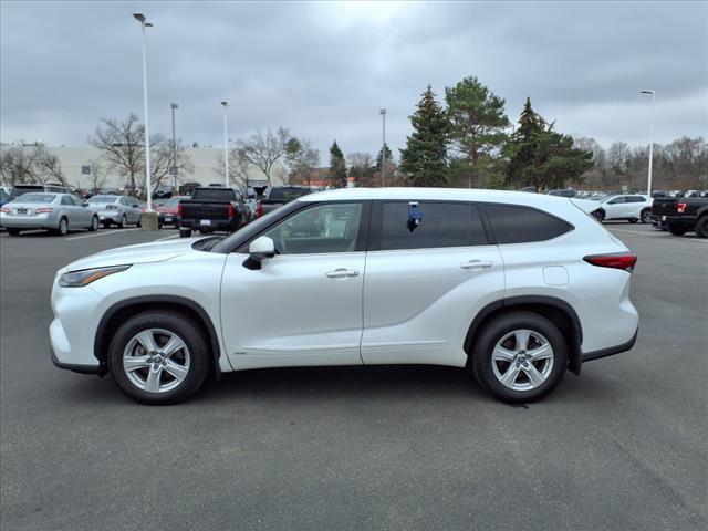 used 2022 Toyota Highlander Hybrid car, priced at $36,982