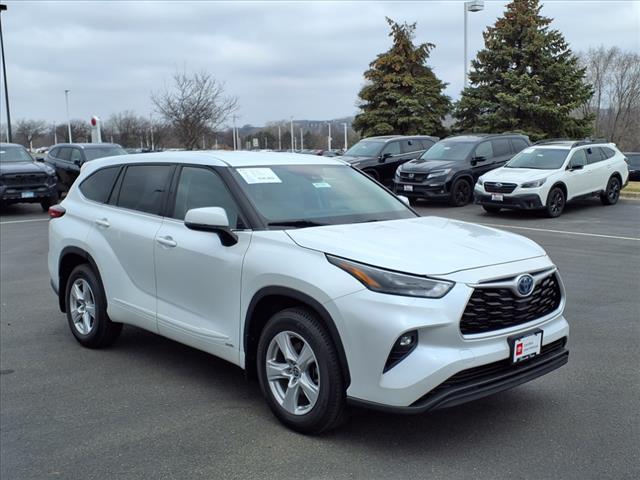 used 2022 Toyota Highlander Hybrid car, priced at $36,982