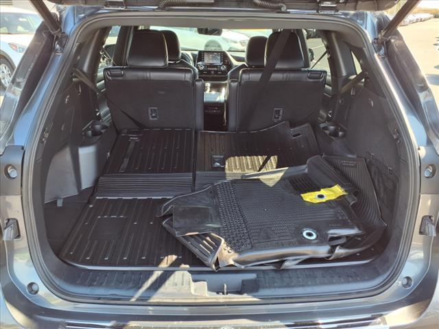 used 2022 Toyota Highlander car, priced at $41,598