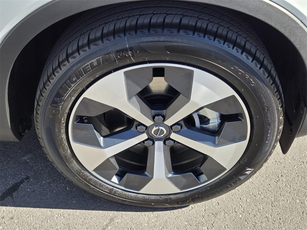 new 2026 Volvo XC40 car, priced at $48,150