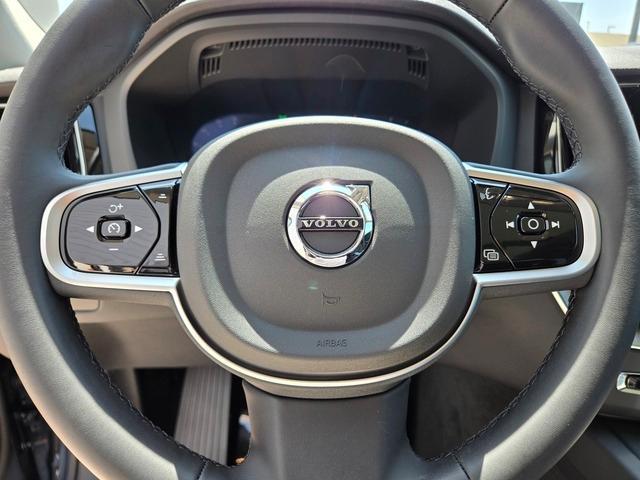 new 2025 Volvo XC60 car, priced at $52,038