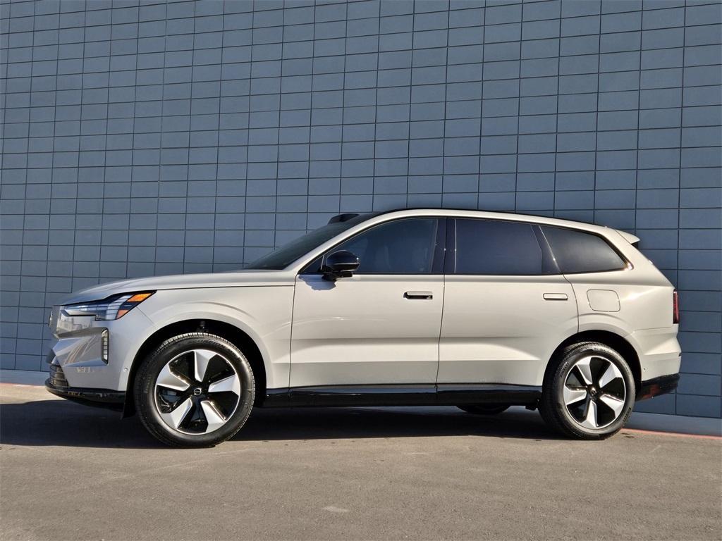 new 2025 Volvo EX90 car, priced at $80,050