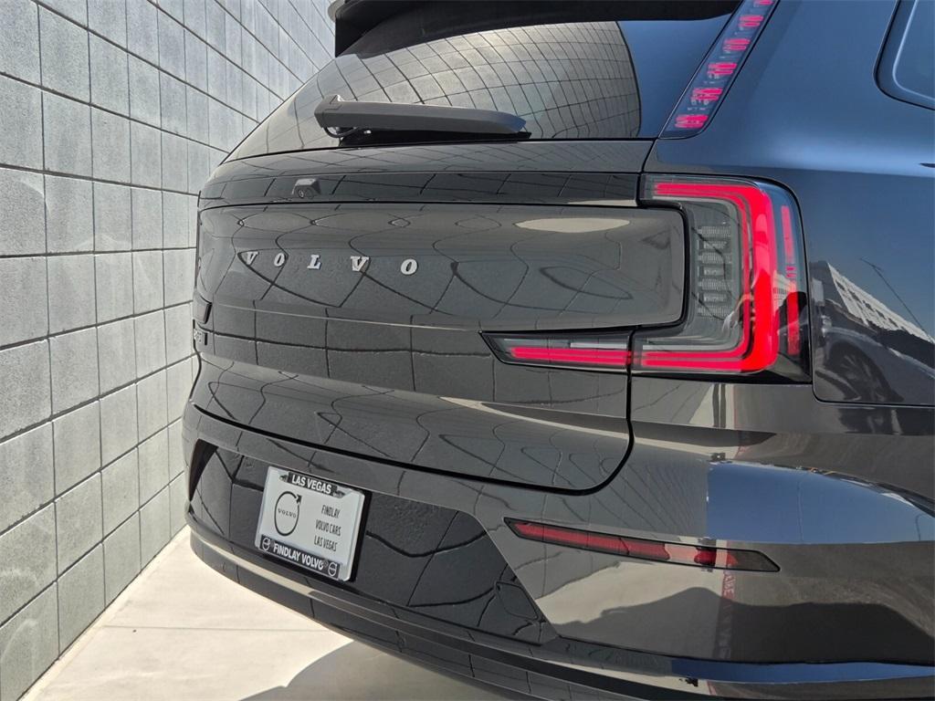 new 2025 Volvo EX90 car, priced at $87,375