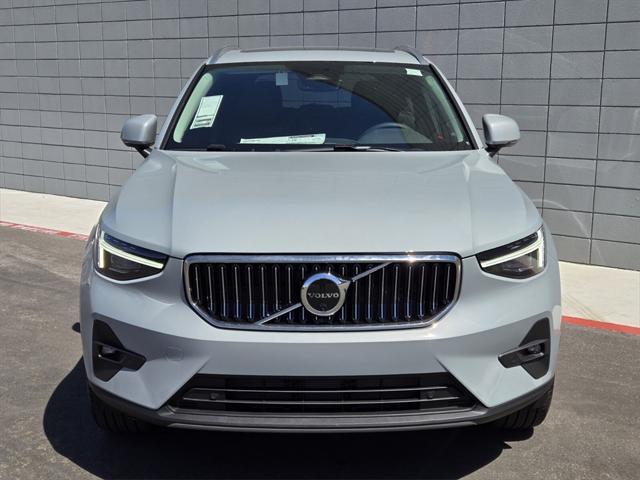 new 2024 Volvo XC40 car, priced at $51,005