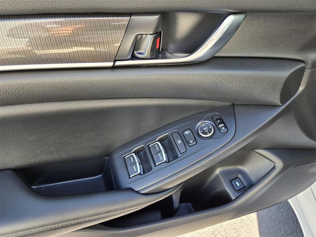 used 2022 Honda Accord Hybrid car, priced at $23,687